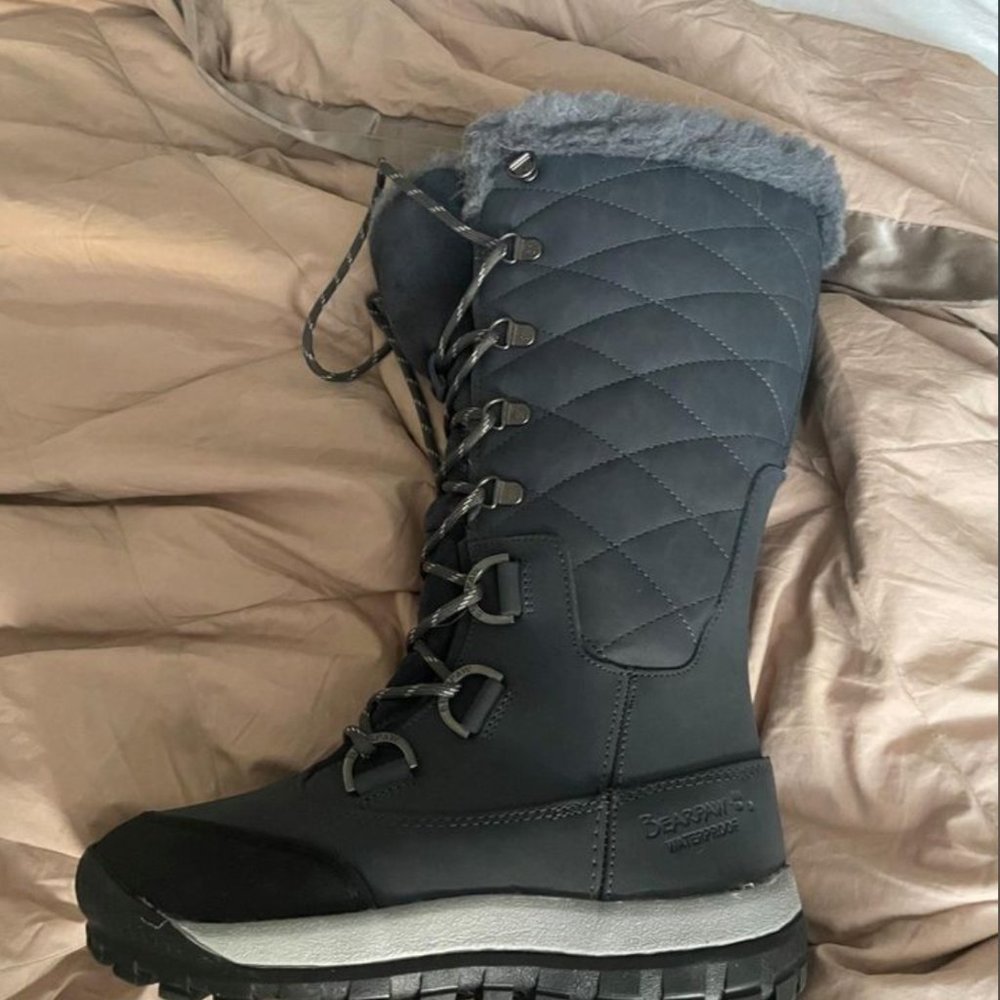 Bearpaw Grey Isabella Boot W7